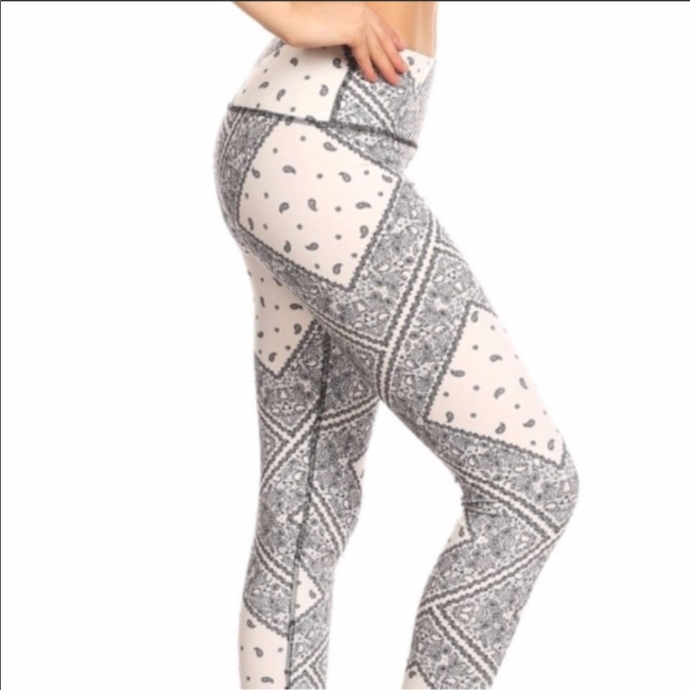 NWT Bandana High Waisted Leggings